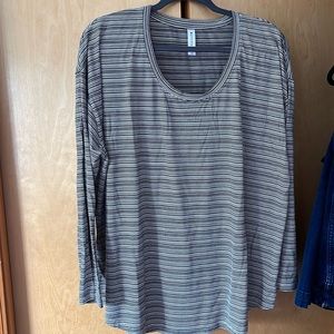 EUC Athleta 2x Scoop Neck Top.